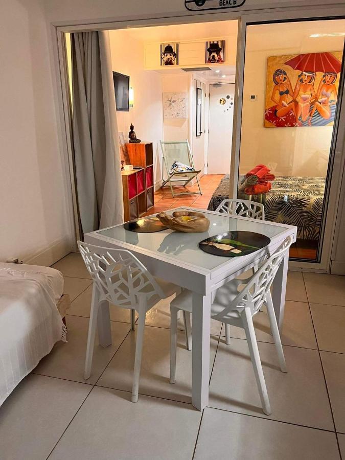 Apartament Studio Le Frangipanier Saint-Francois  Zewnętrze zdjęcie